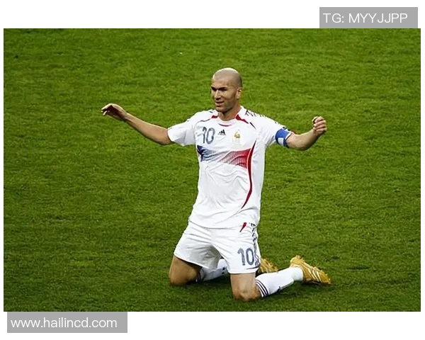 黑歌足球传奇：从街头少年到世界足坛巨星的奋斗与荣耀